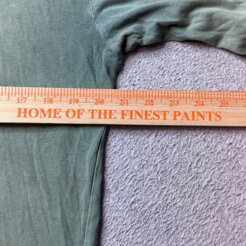 The North Face T-Shirt Mens M Green Long Sleeve Camo Logo NF0A3FQ8 Crewneck‎